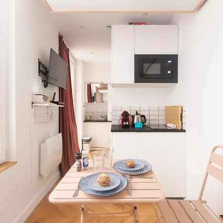 Super Central Mini Studio - 2 Pax, Murphy Bed Parijs Buitenkant foto